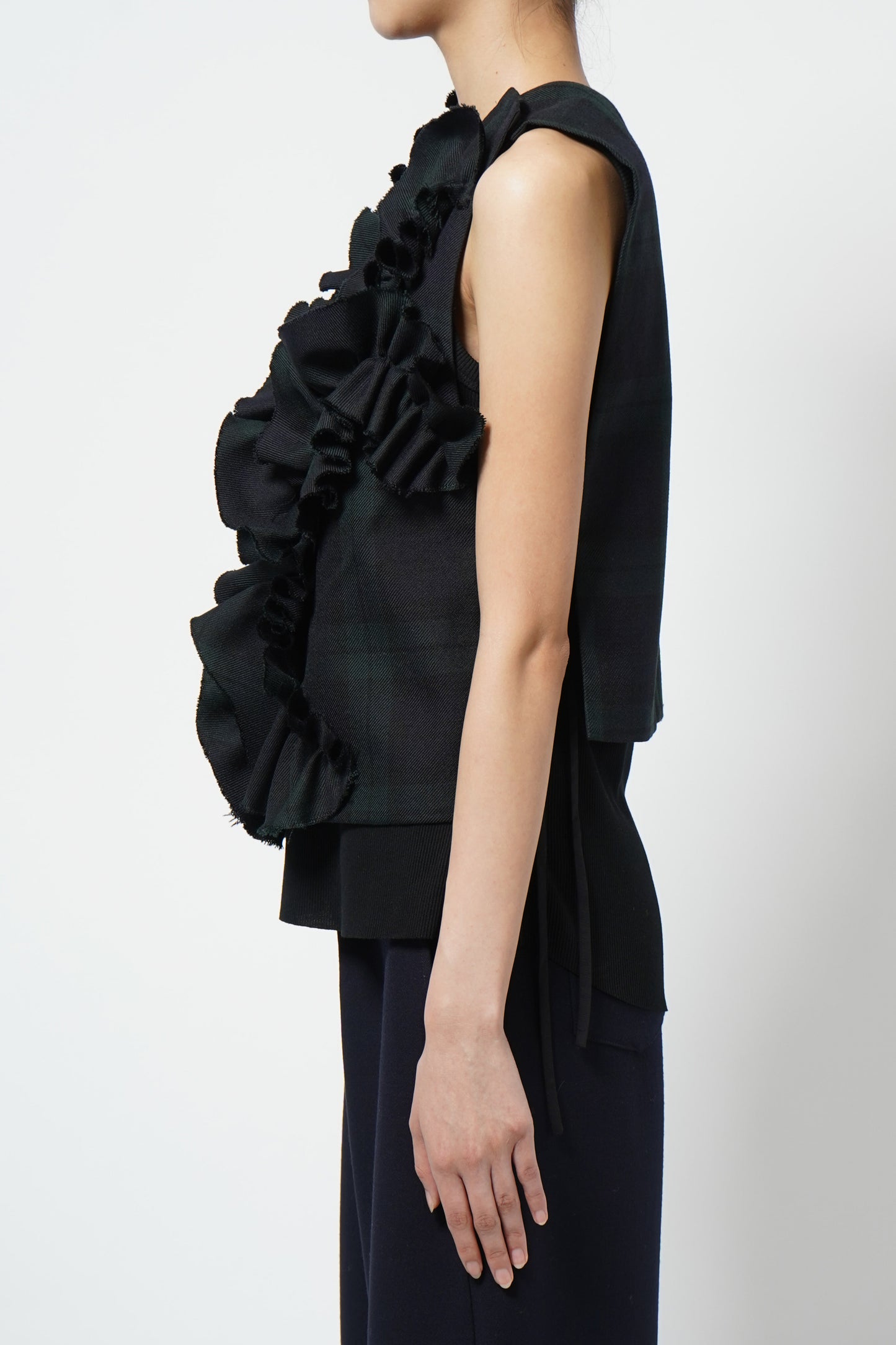 #024-2　Frill Vest