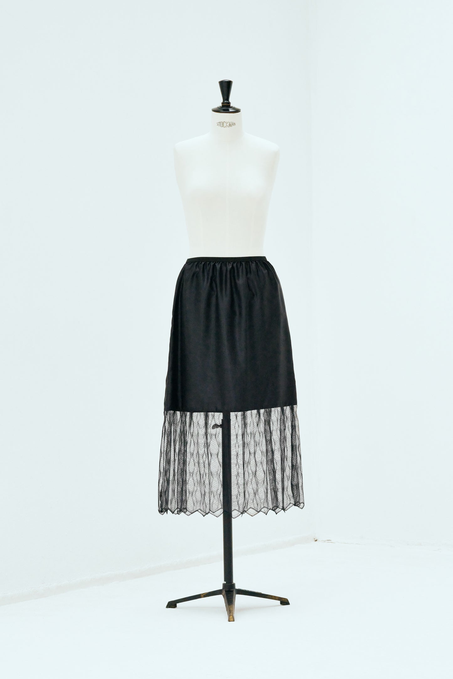 #017-1　Slip Skirt