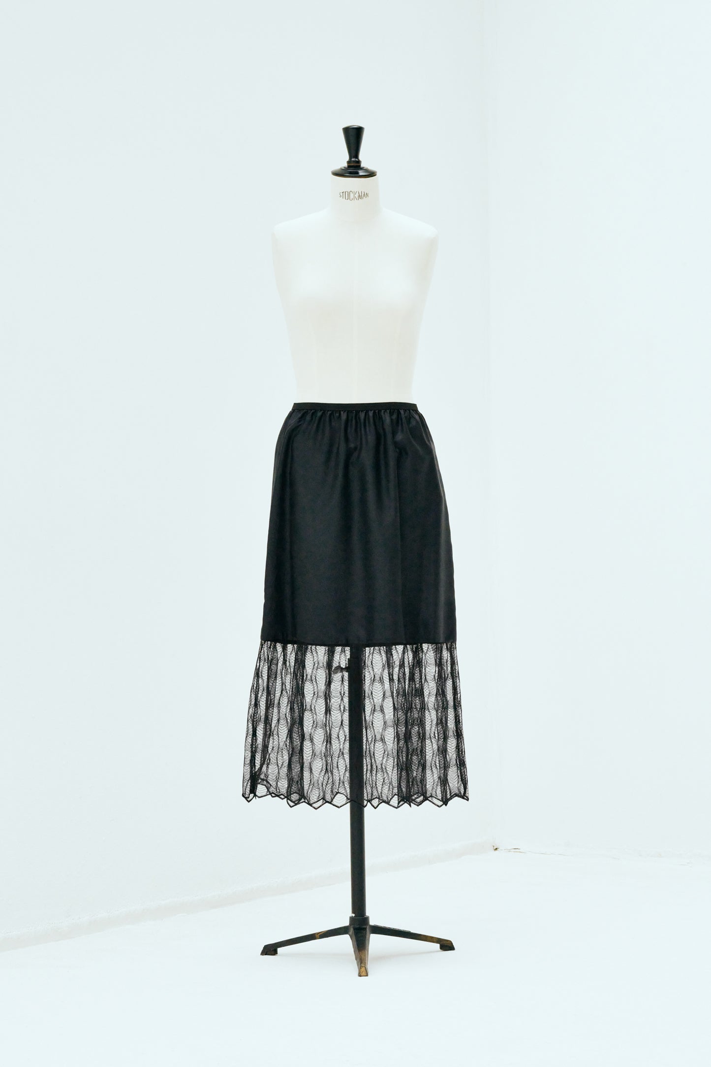 #017-1　Slip Skirt