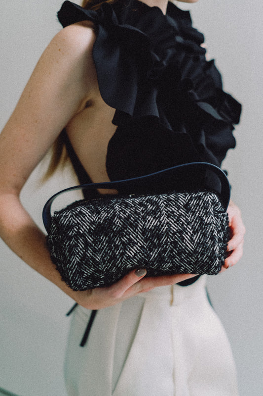 #021-7 Square Poach Bag_99